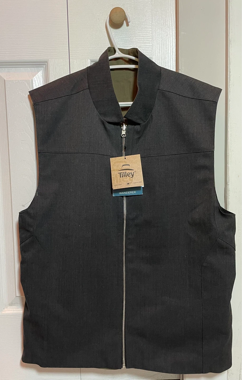 NEW Tilley Outdoor / Utility Travel Vest Men’s Medium