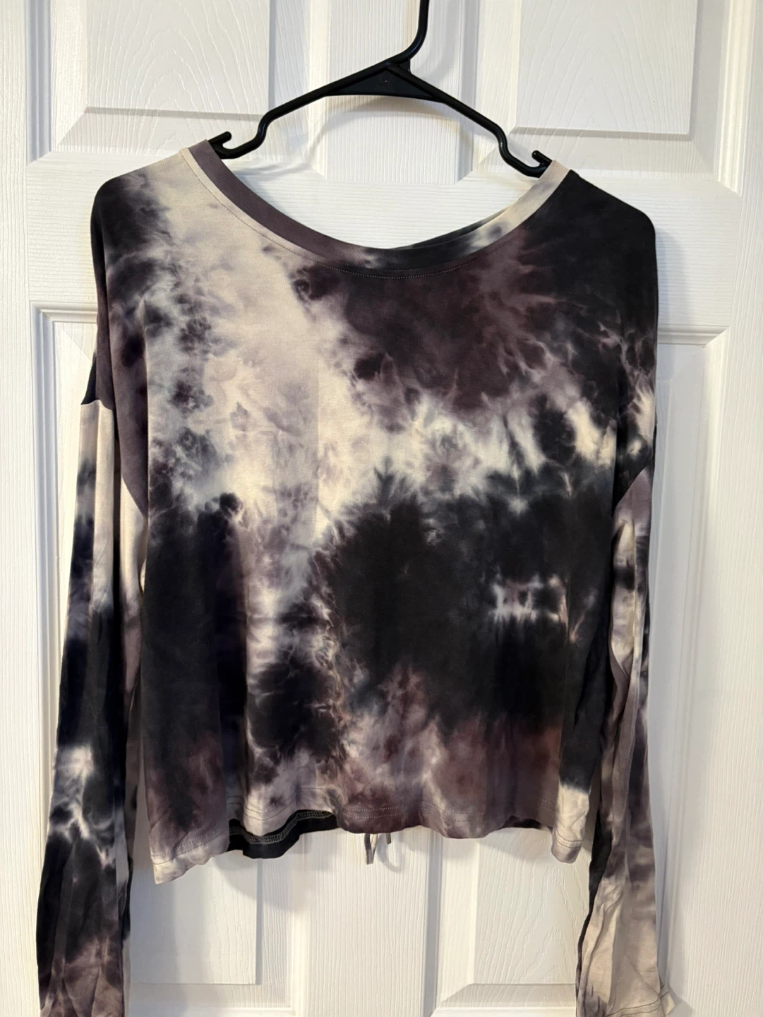 Ardene - Long Sleeve Tie-Dye Top with Lace-Up Back
