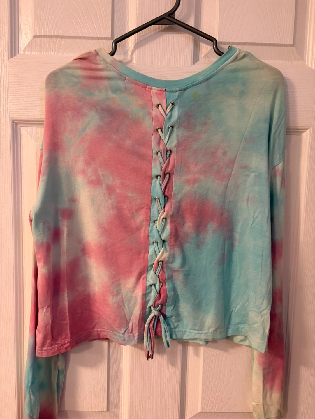 Ardene - Tie-Dye Long Sleeve Top with Lace-Up Back - photo 2