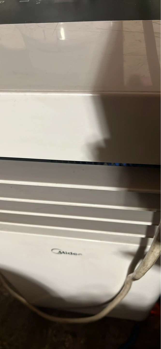 8000btu Midea Portable Air Conditioner - photo 2