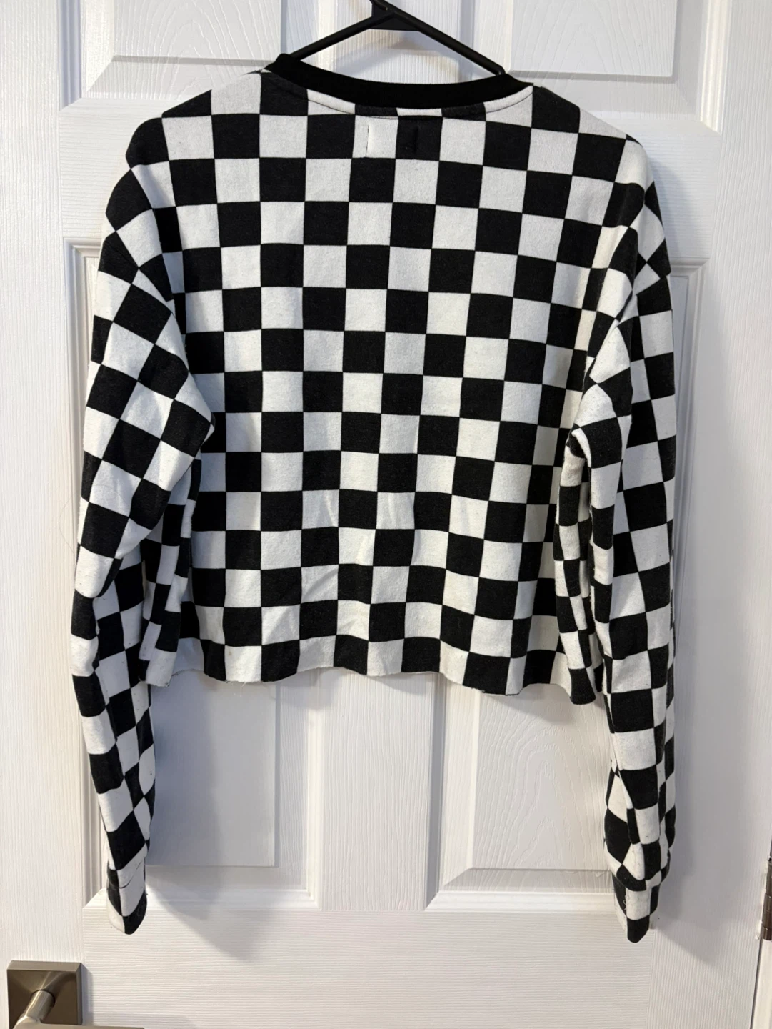 Ardene - Checkered Long Sleeve Cropped Sweater - photo 2