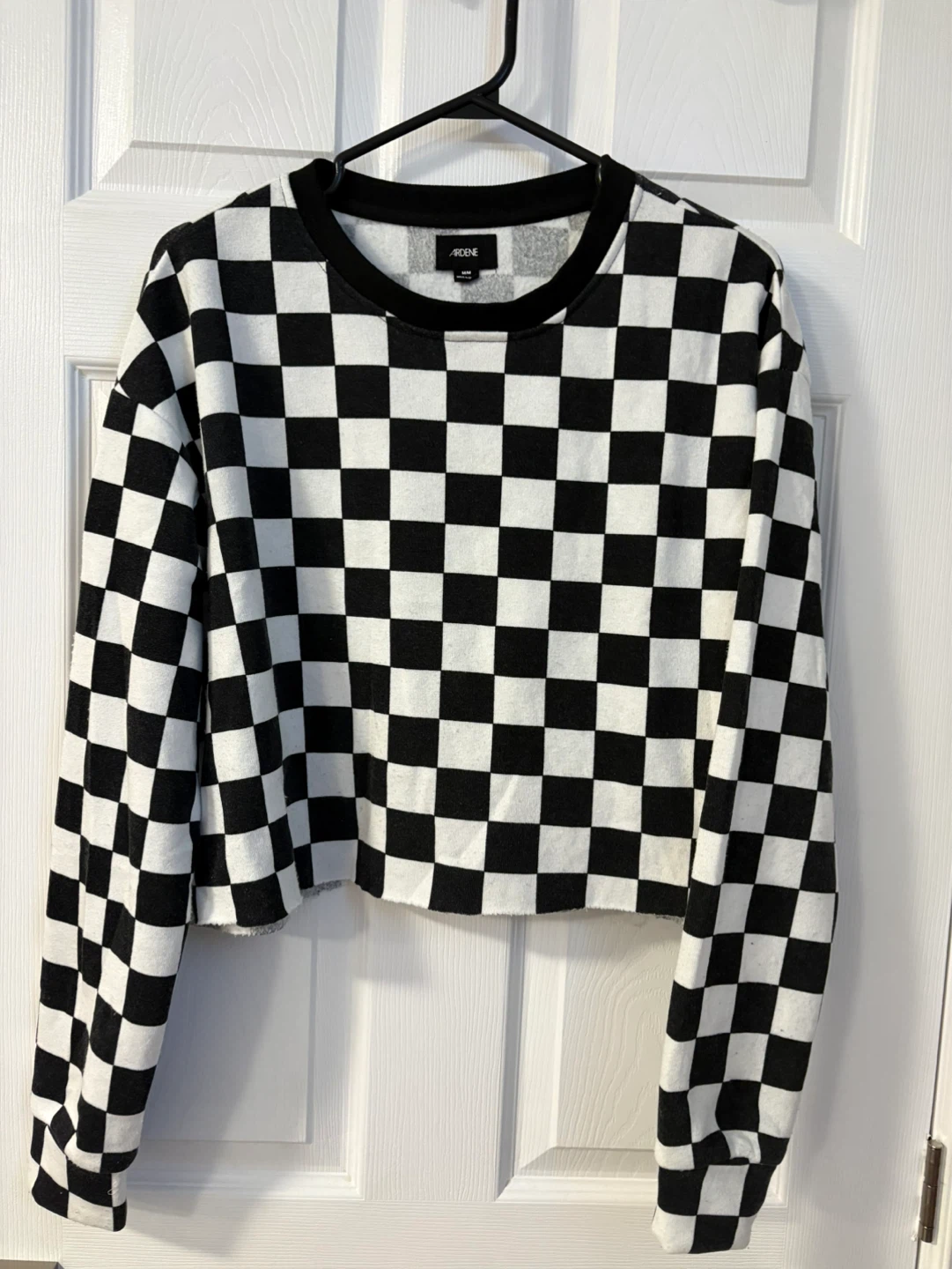 Ardene - Checkered Long Sleeve Cropped Sweater