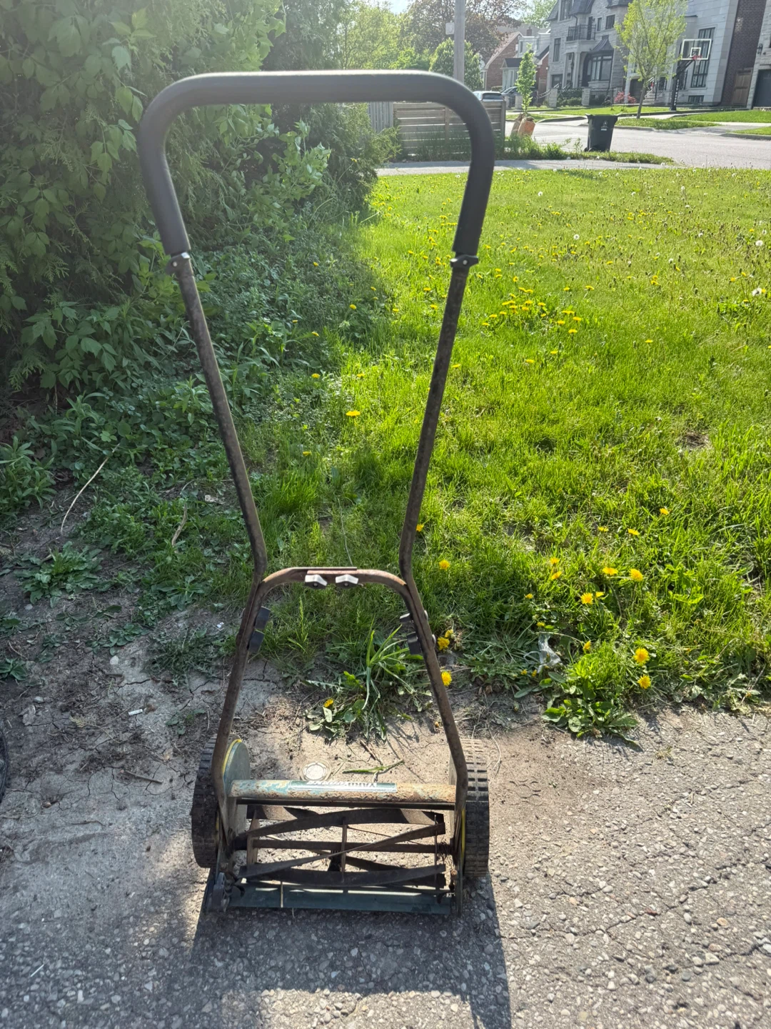 Yardworks Reel Mower - photo 2