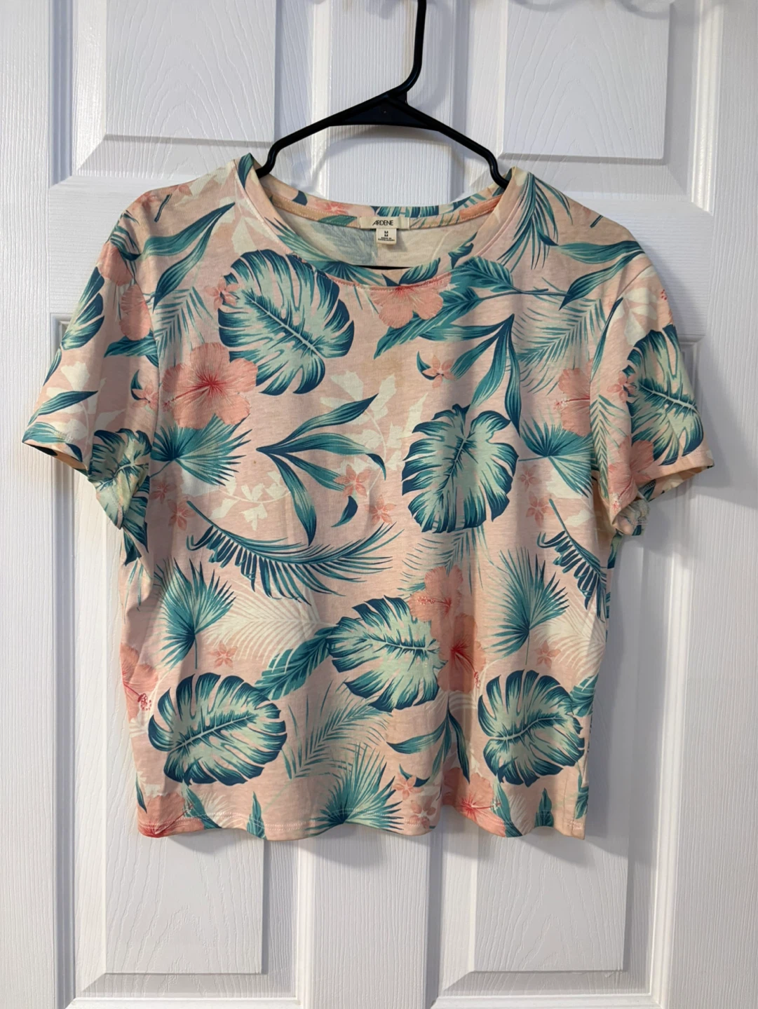 Ardene - Cropped Tropical Print T-Shirt