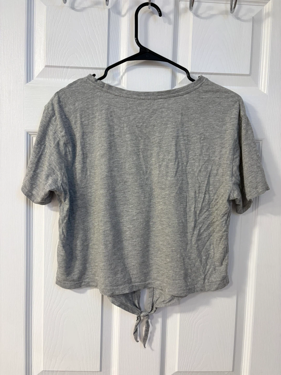 Aero - Grey Tie-Front Crop T-Shirt - photo 2