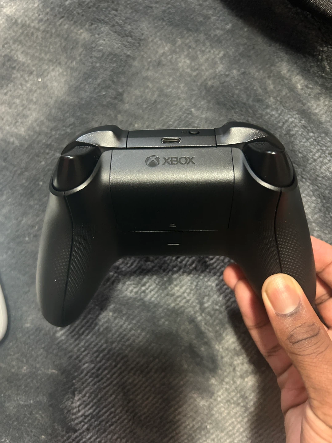 Xbox Wireless Controller - Black & White - photo 4