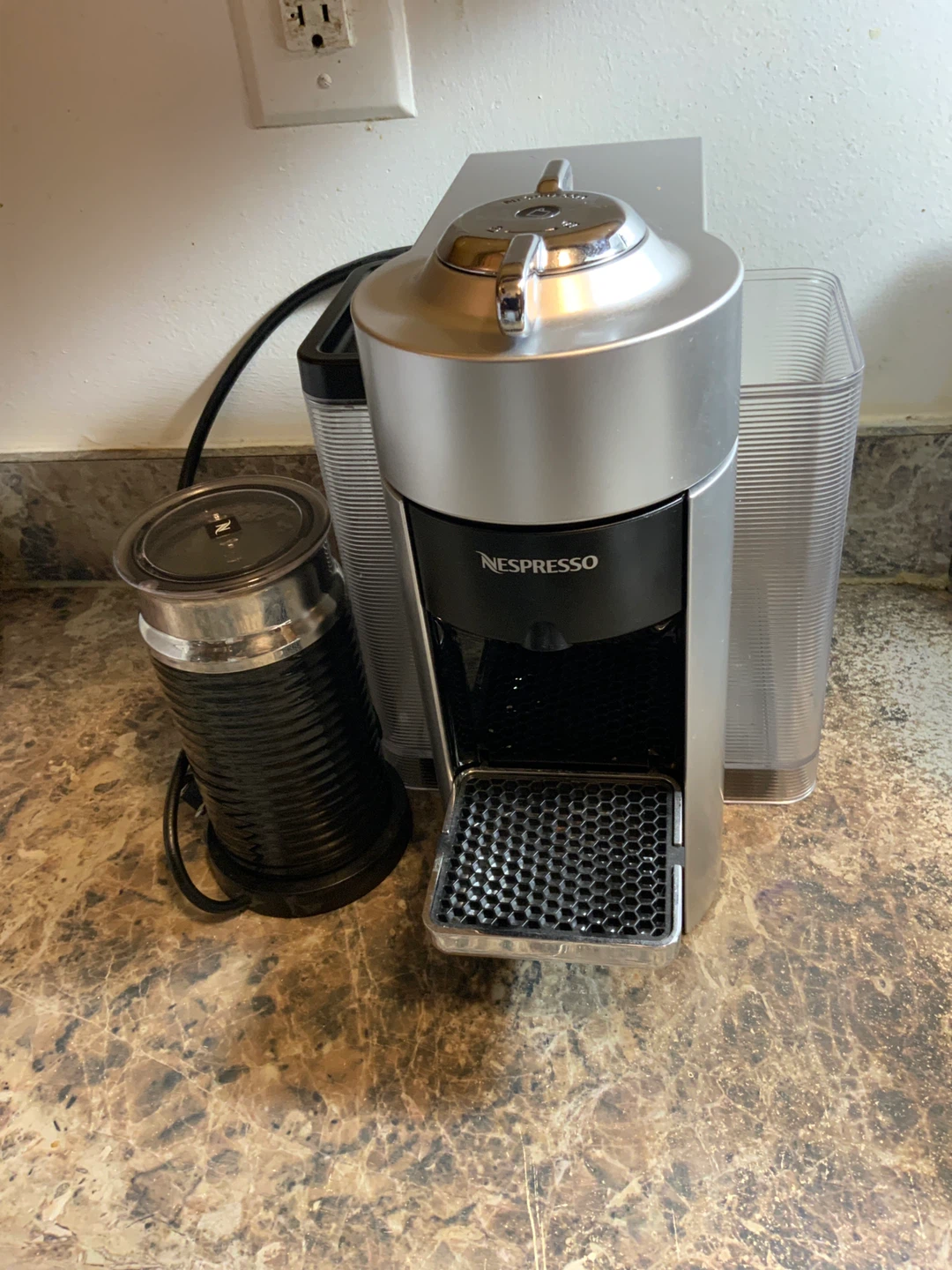 Nespresso Coffee Machine with Aeroccino Milk Frother