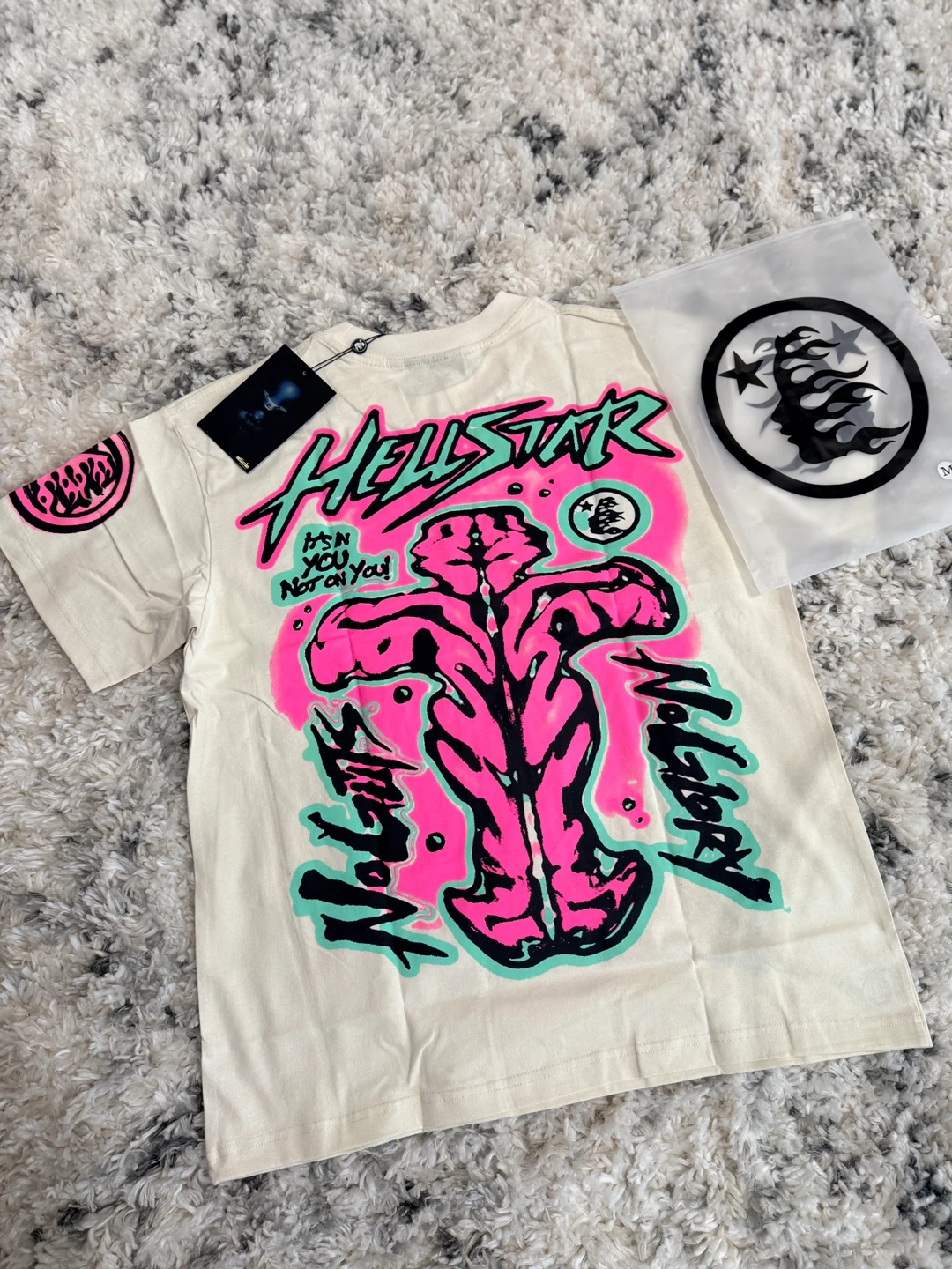 Hellstar T-Shirt - Cream - Size Medium