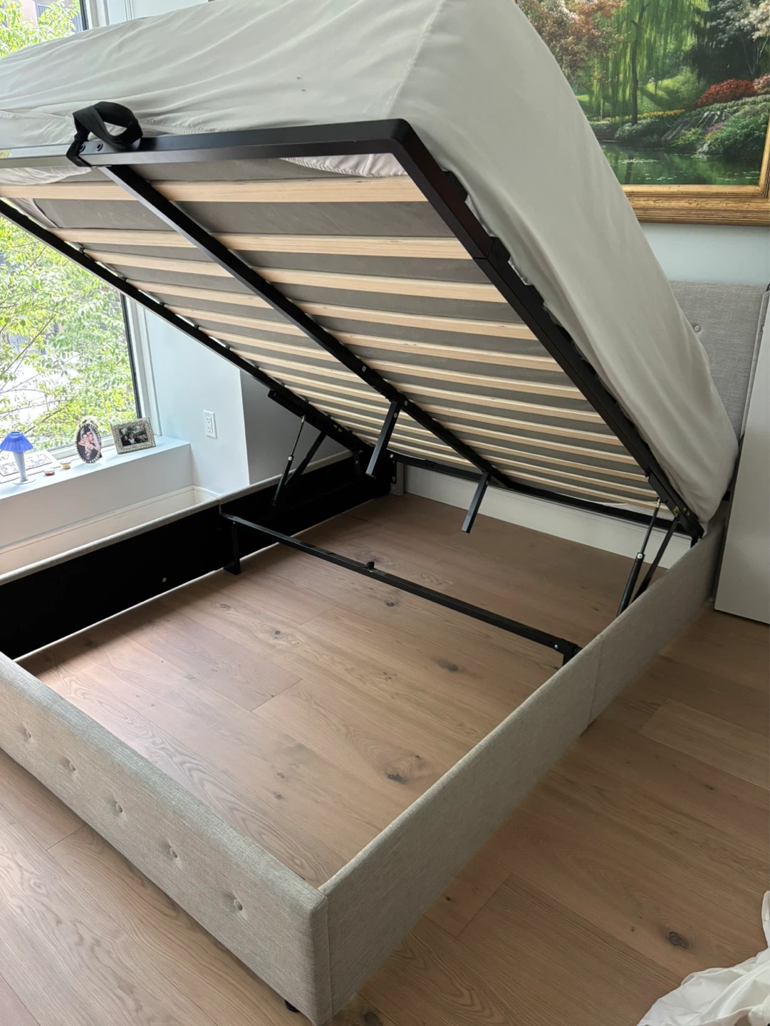 Allewie Queen Size Lift Up Storage Bed - photo 2