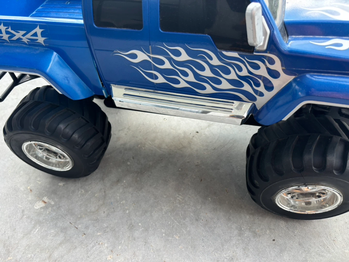 Kids Monster Truck plus spinning wherl - photo 3
