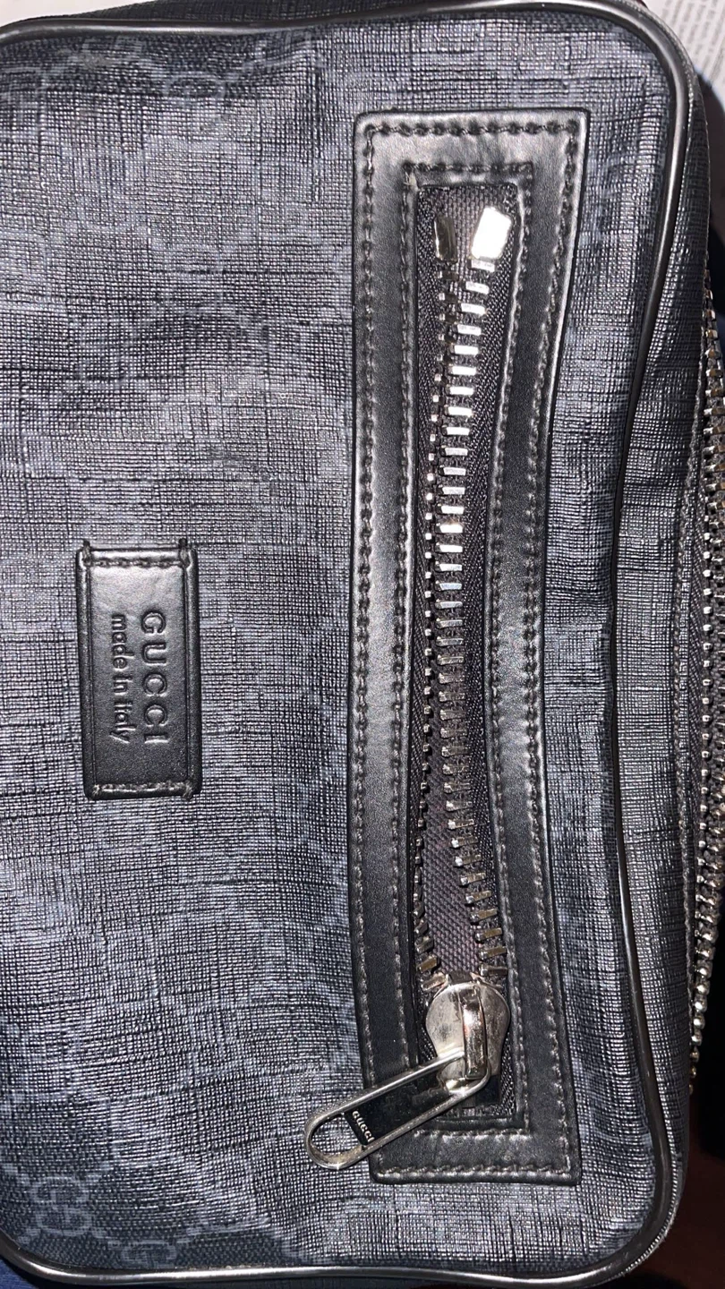 Gucci Black Monogram Messenger Bag - photo 3