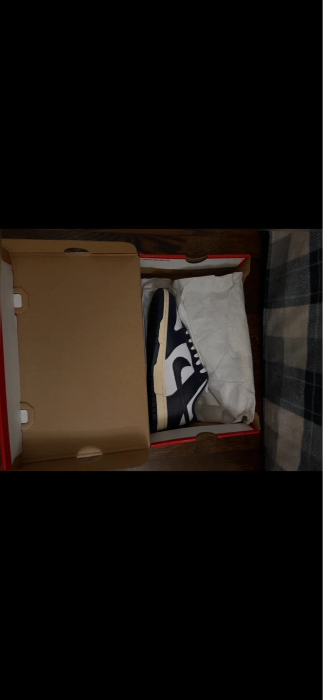Dunk low vintage navy size 7.5