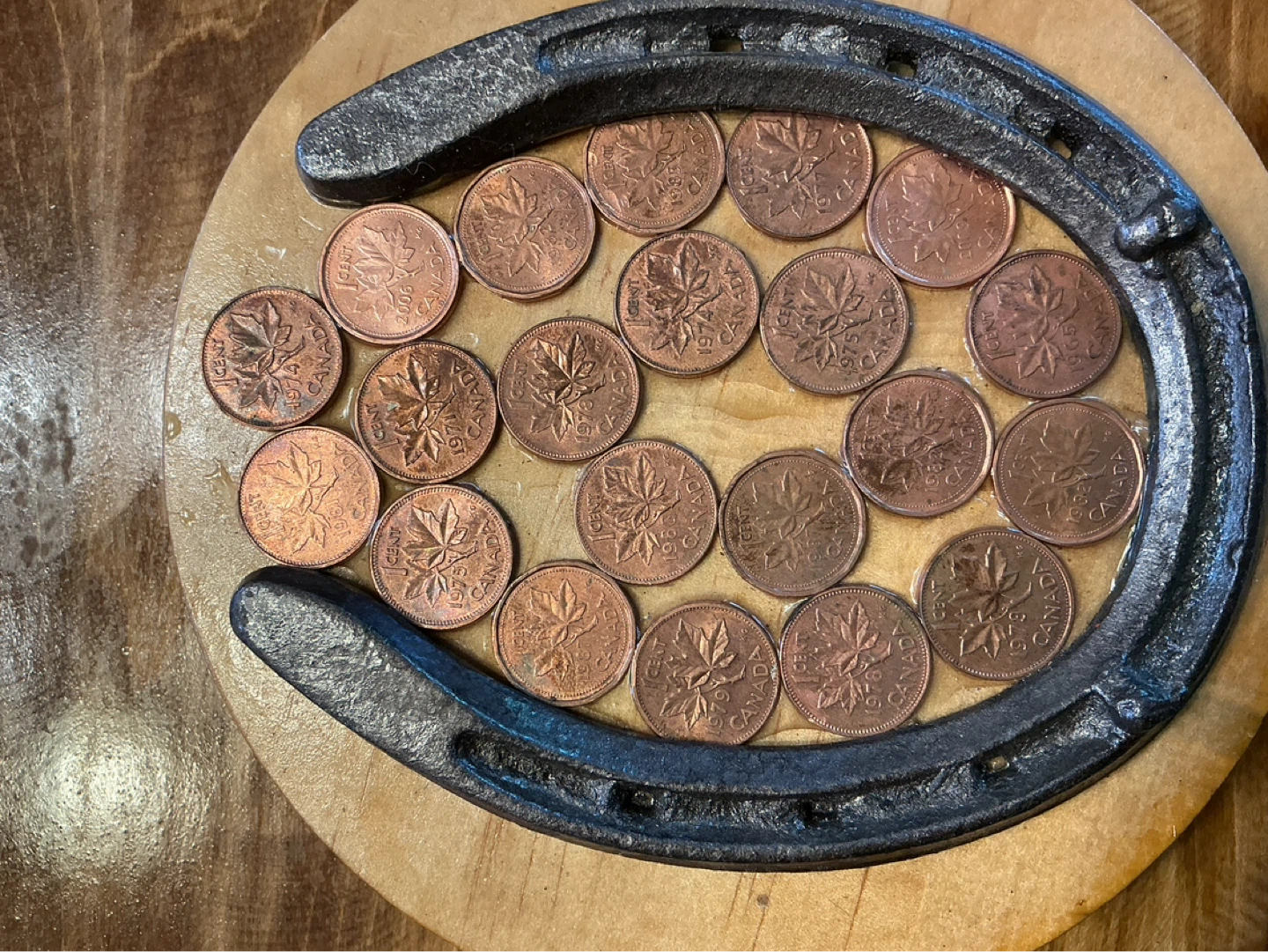 Antique Lucky Horse Shoe with Canadian Pennies on Wood Plaque - photo 4
