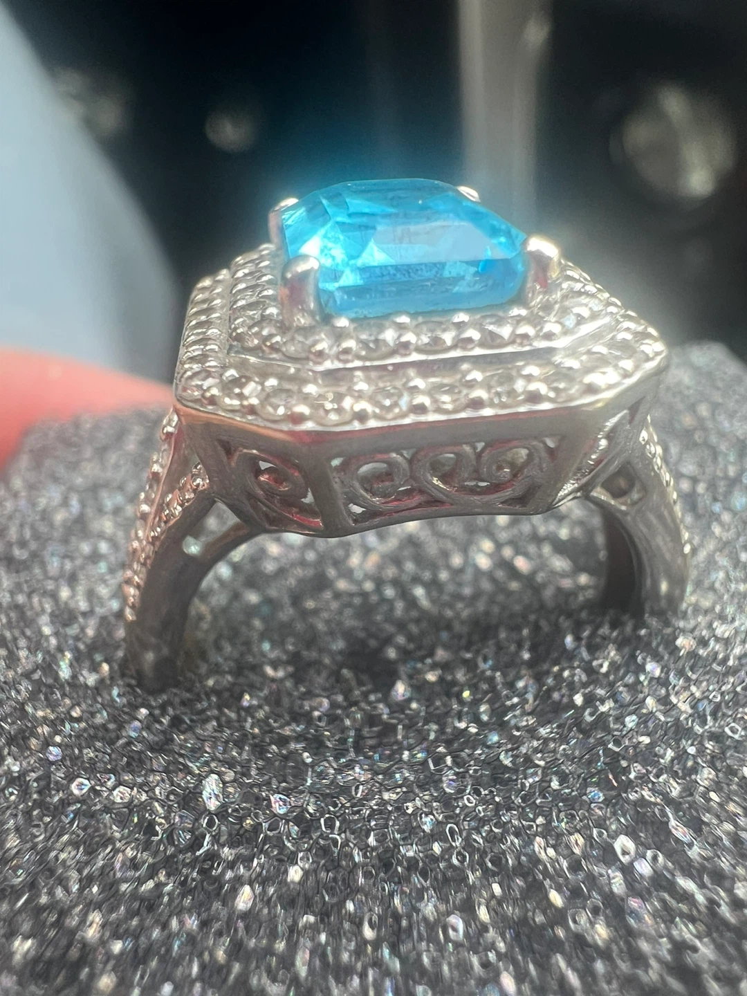 10 k Blue topaz and diamonds ring - photo 2