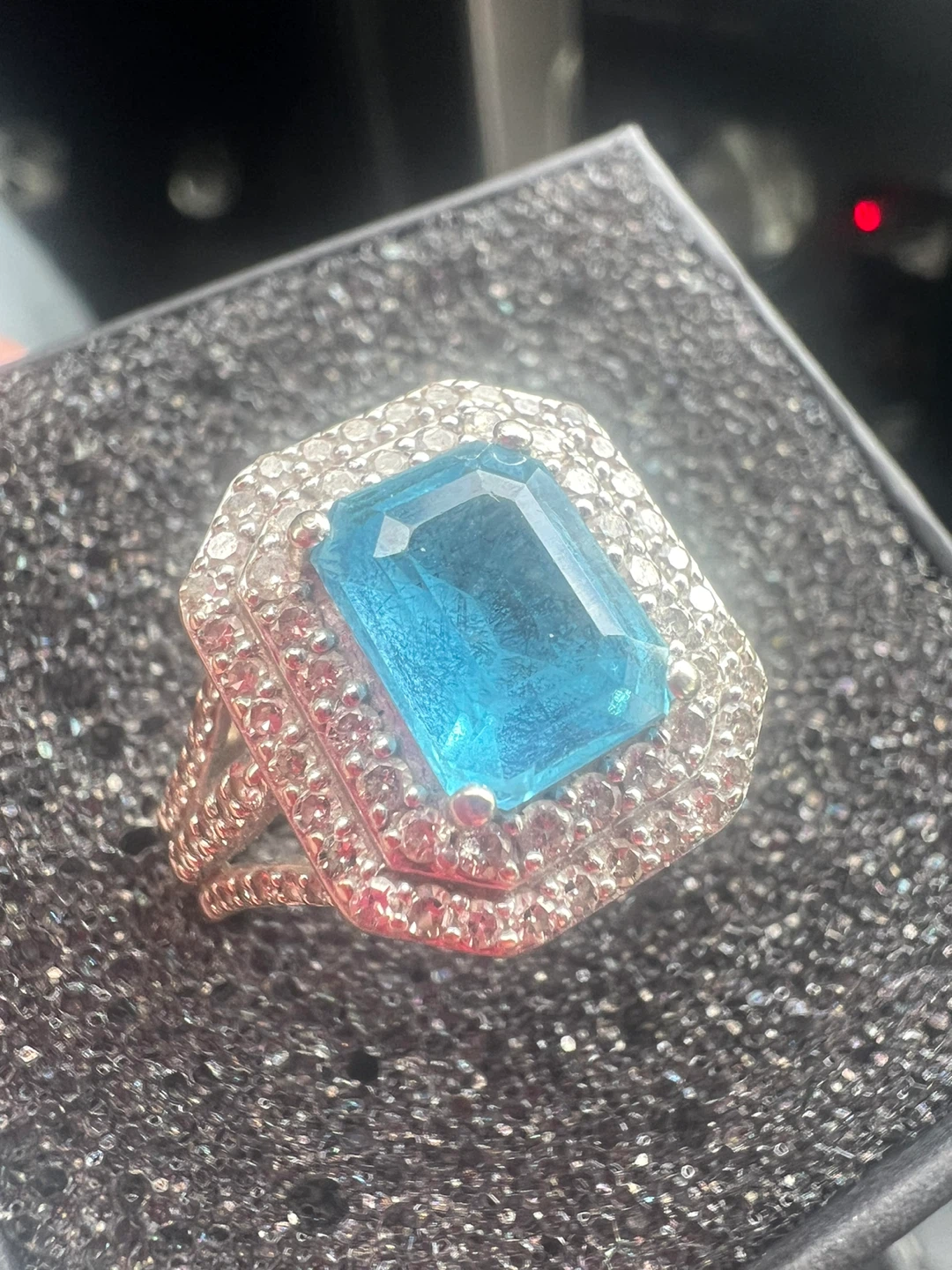 10 k Blue topaz and diamonds ring - photo 3