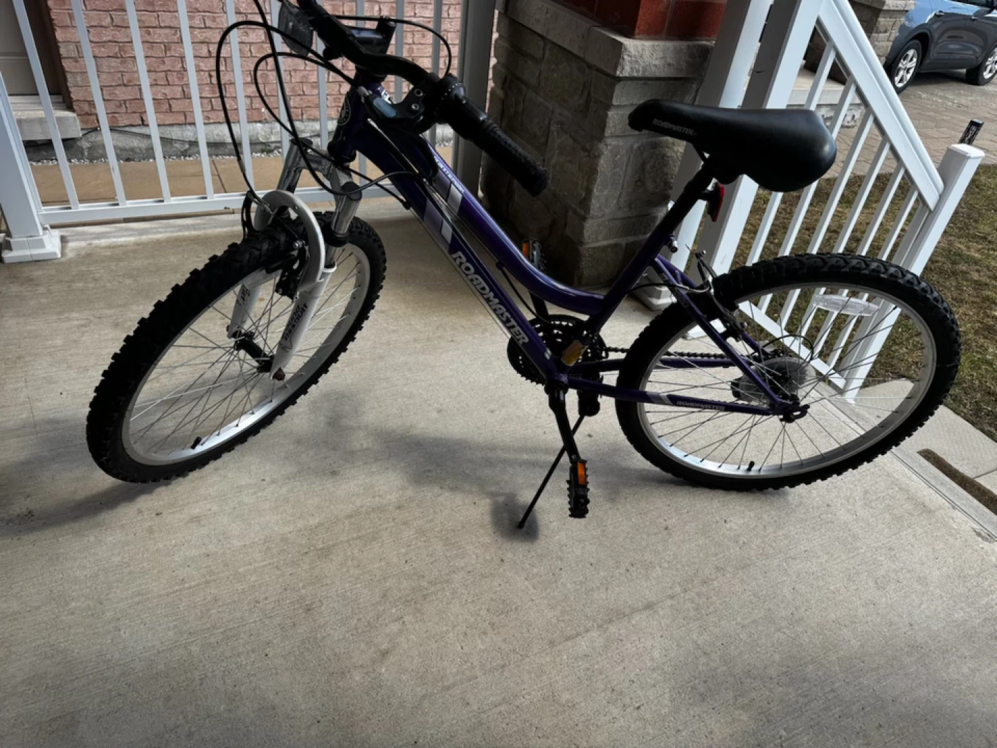 Roadmaster Purple Mountain Bike - photo 3