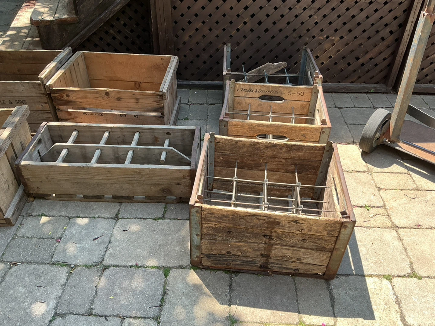 7 Antique Wooden Bottle/Dairy Milk Crates ! - photo 3