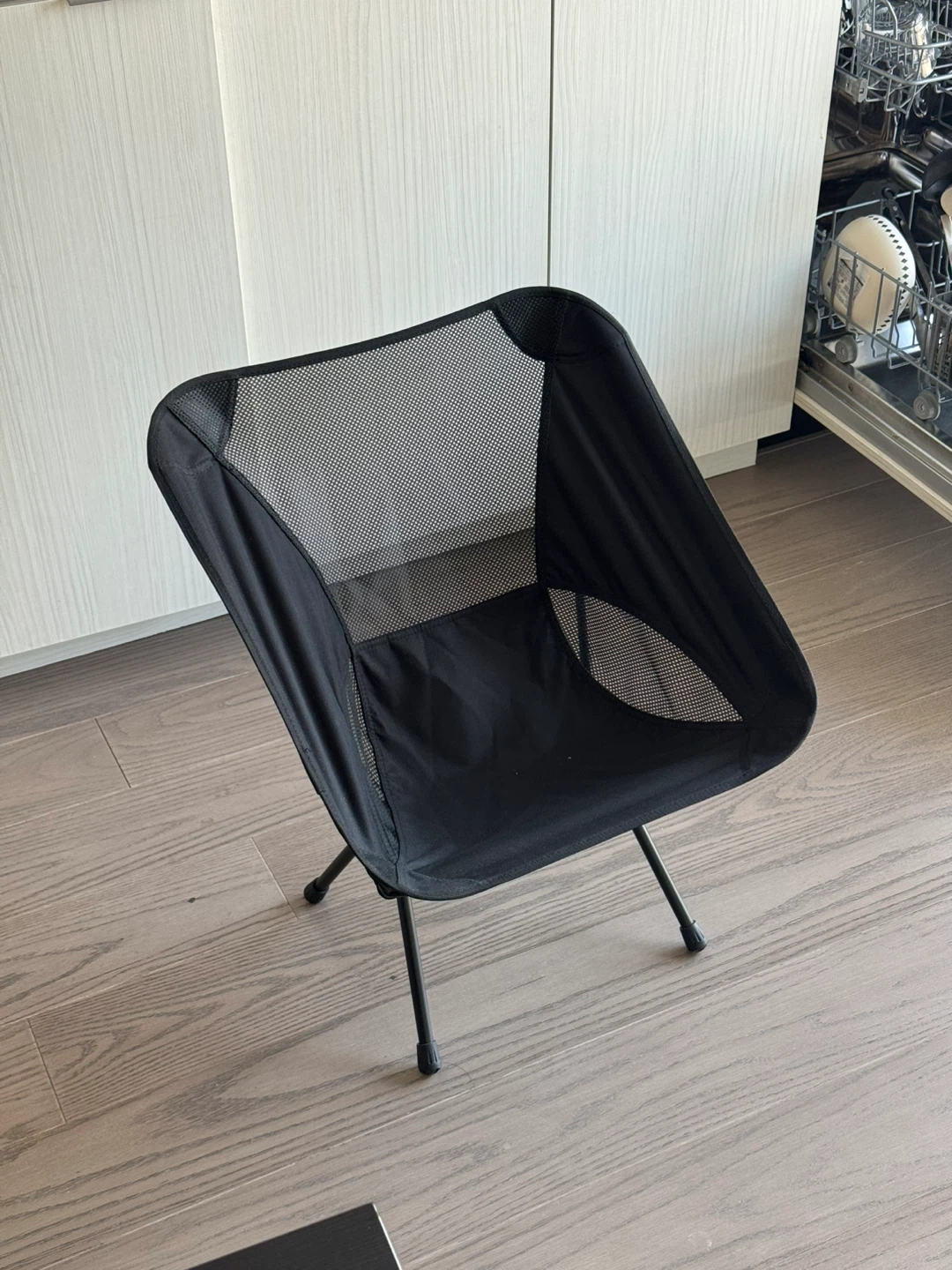 Foldable outdoor camping chair
