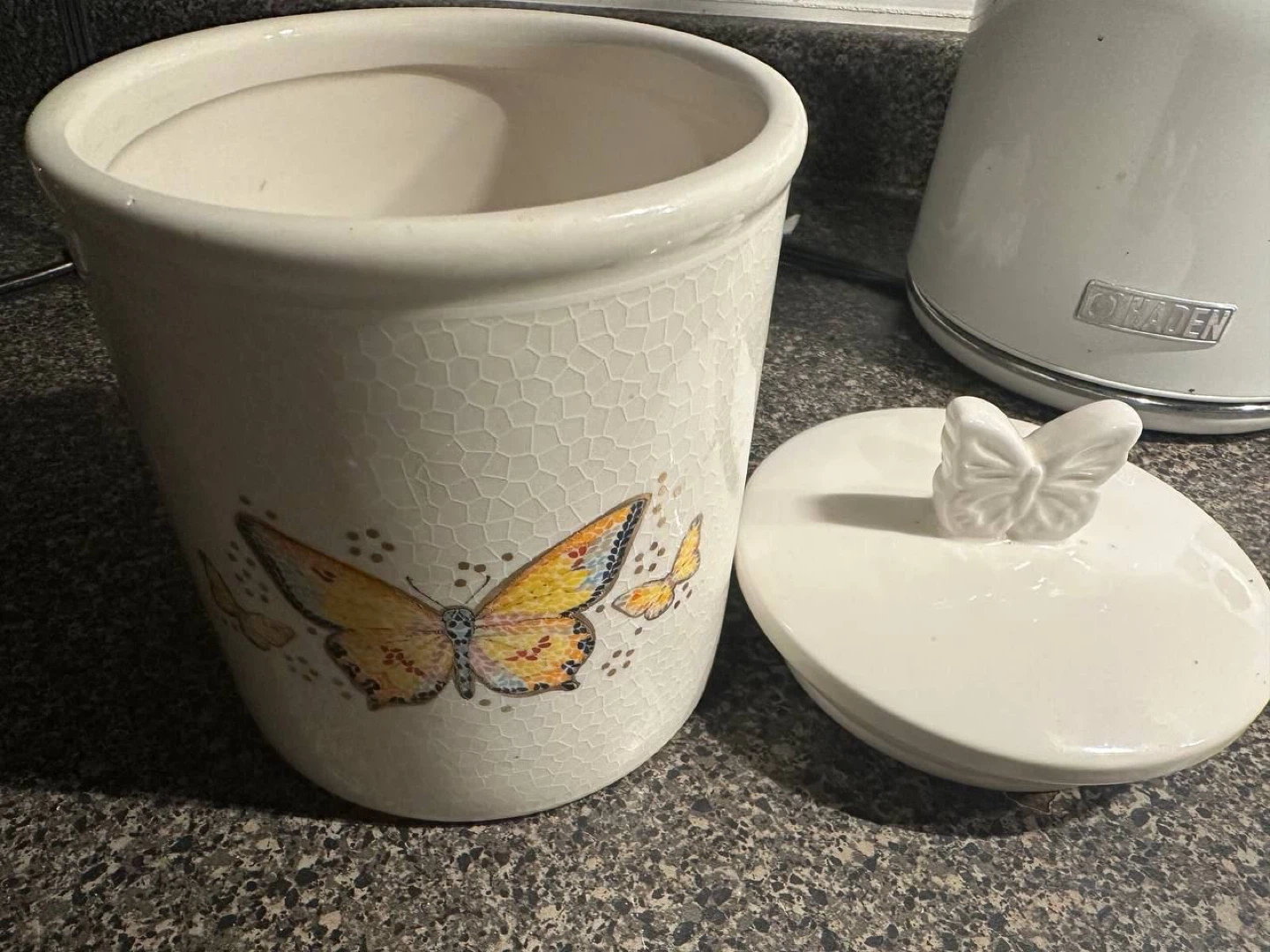 Ceramic Butterfly Canister - photo 4