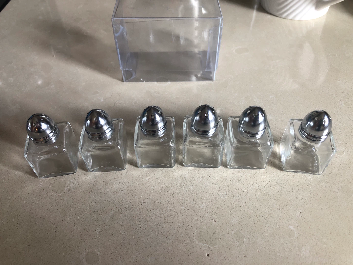 Vintage mini salt & pepper shakers - photo 2