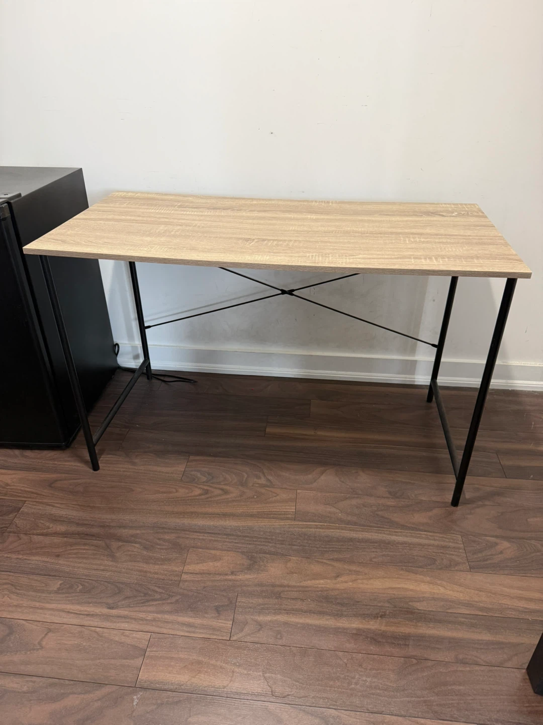 Light Wood Grain Desk with Black Metal Legs