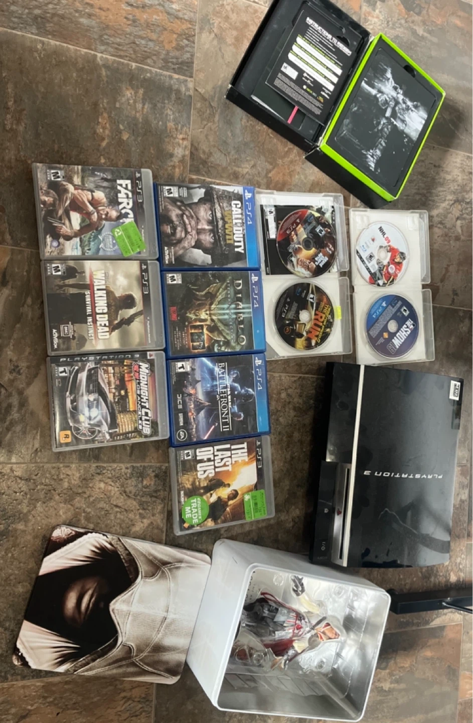 Retro video games and collector items ps3