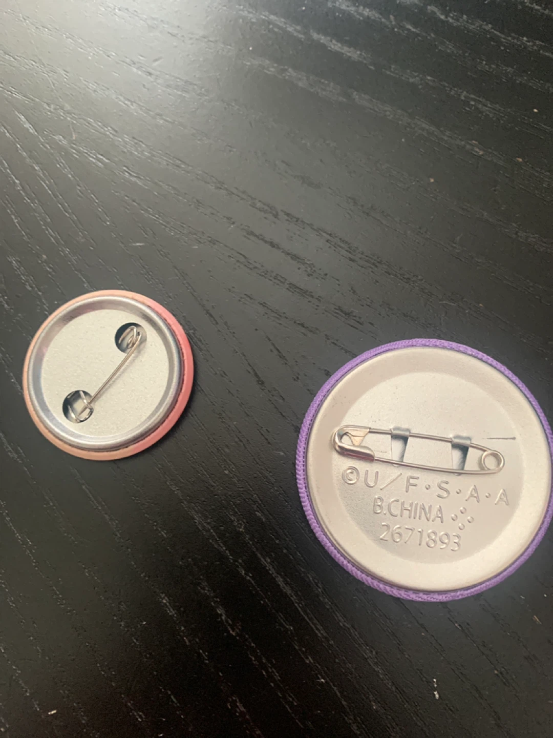 Set of 2 Cute Character Pins - photo 4