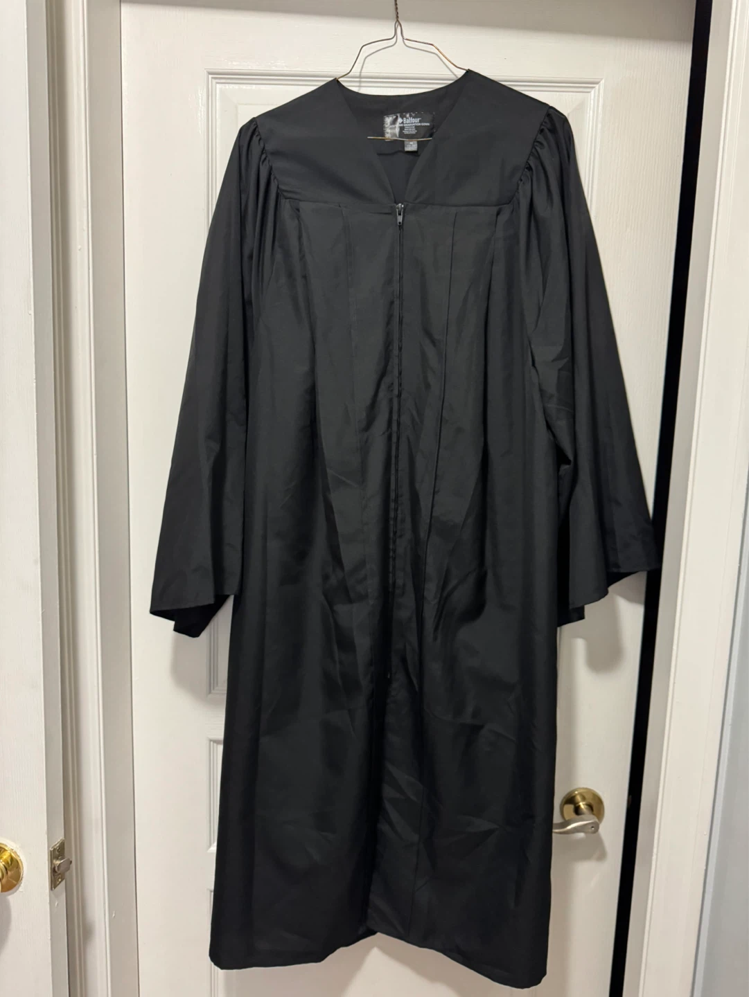 Balfour Black Souvenir Graduation Gown Size 48 fits 5’3"-5’5".