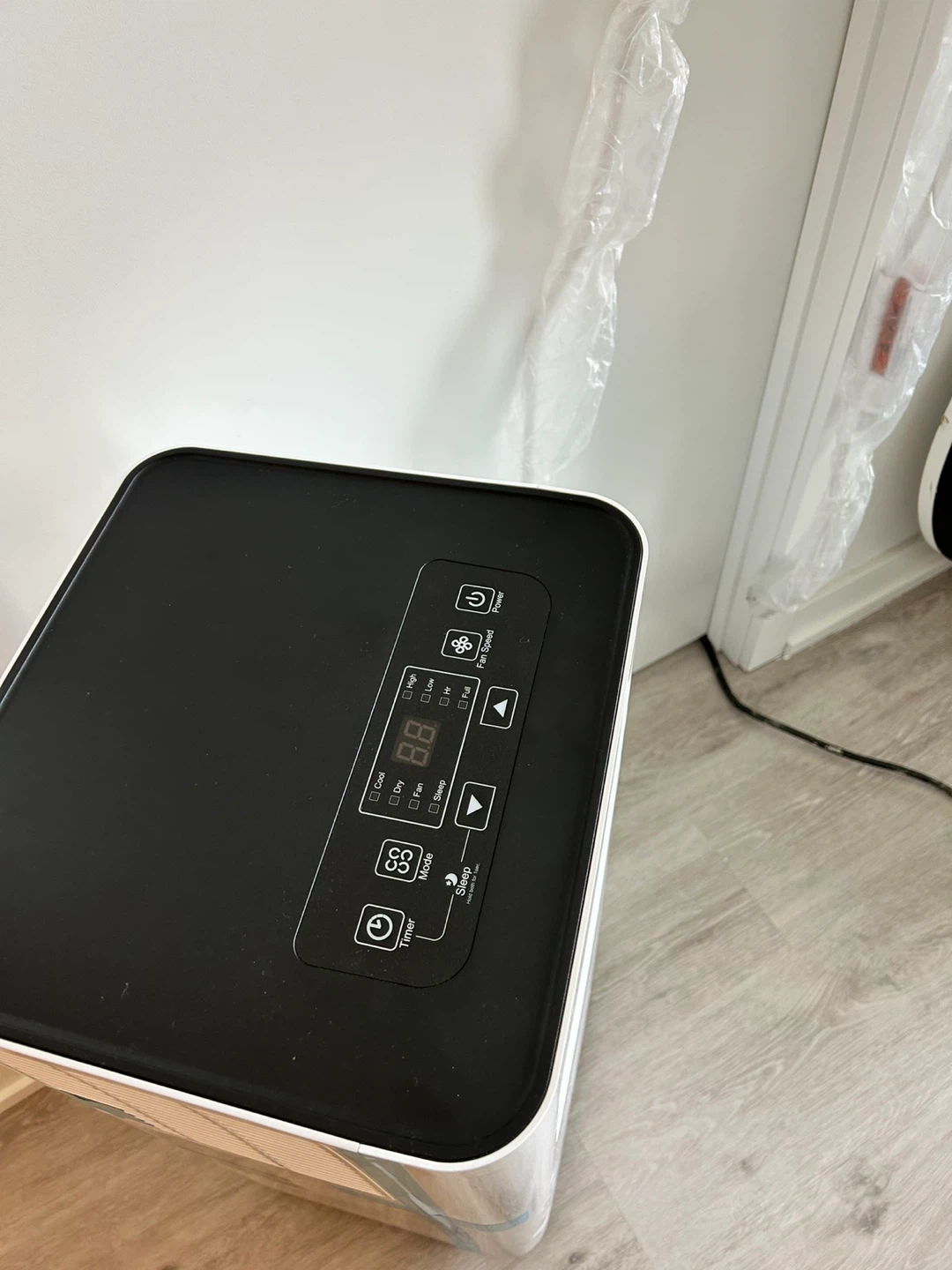 Insignia Portable Air Conditioner - photo 2