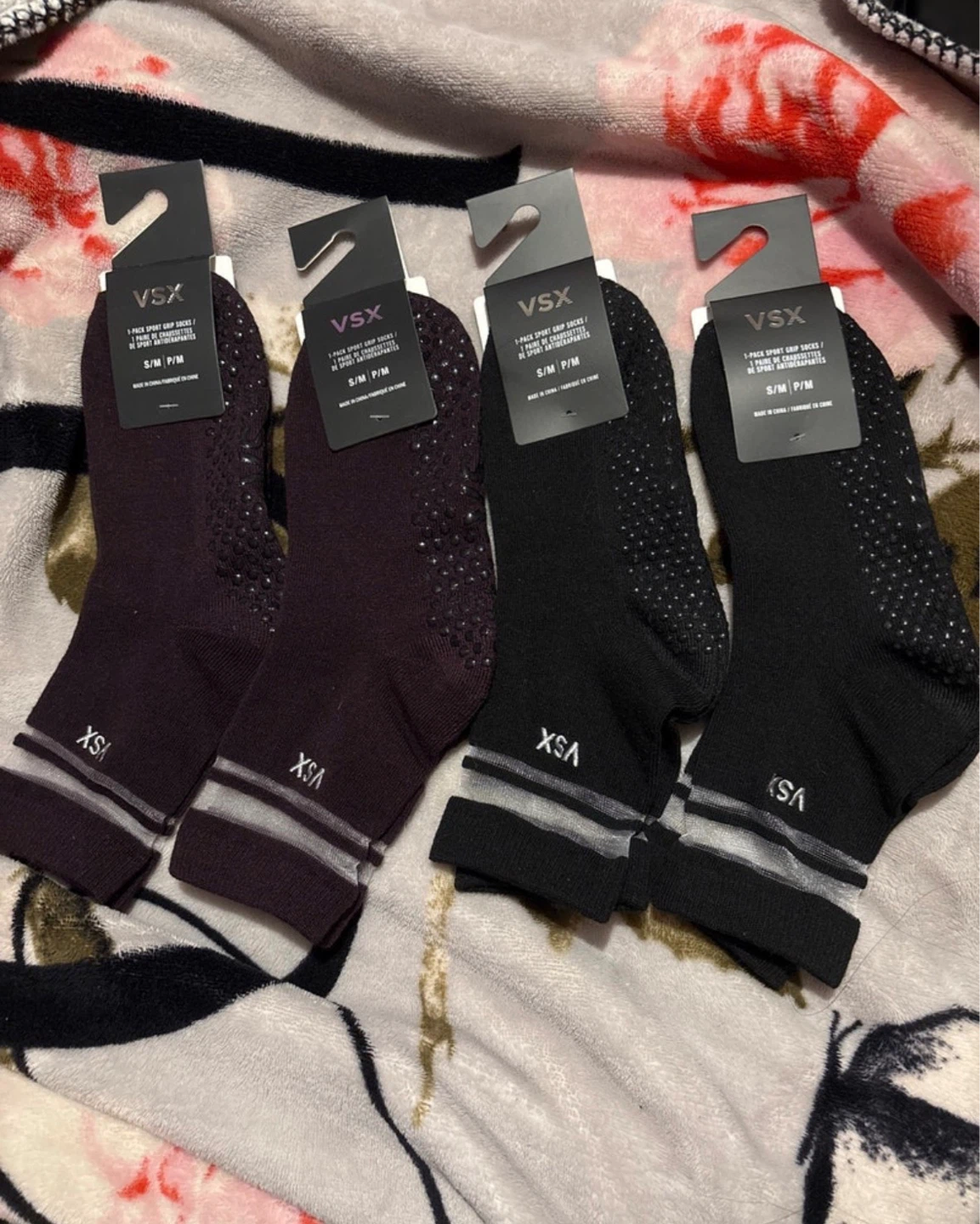 Brand New! Women’s VSX Sport Grip Socks szS/M