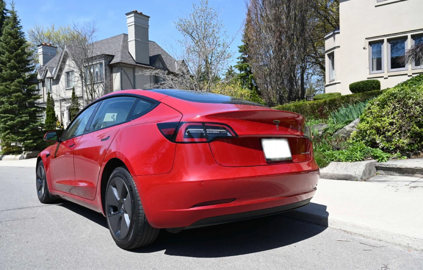 2021 Tesla Model 3 Long Range AWD – Red / White Interior - photo 3