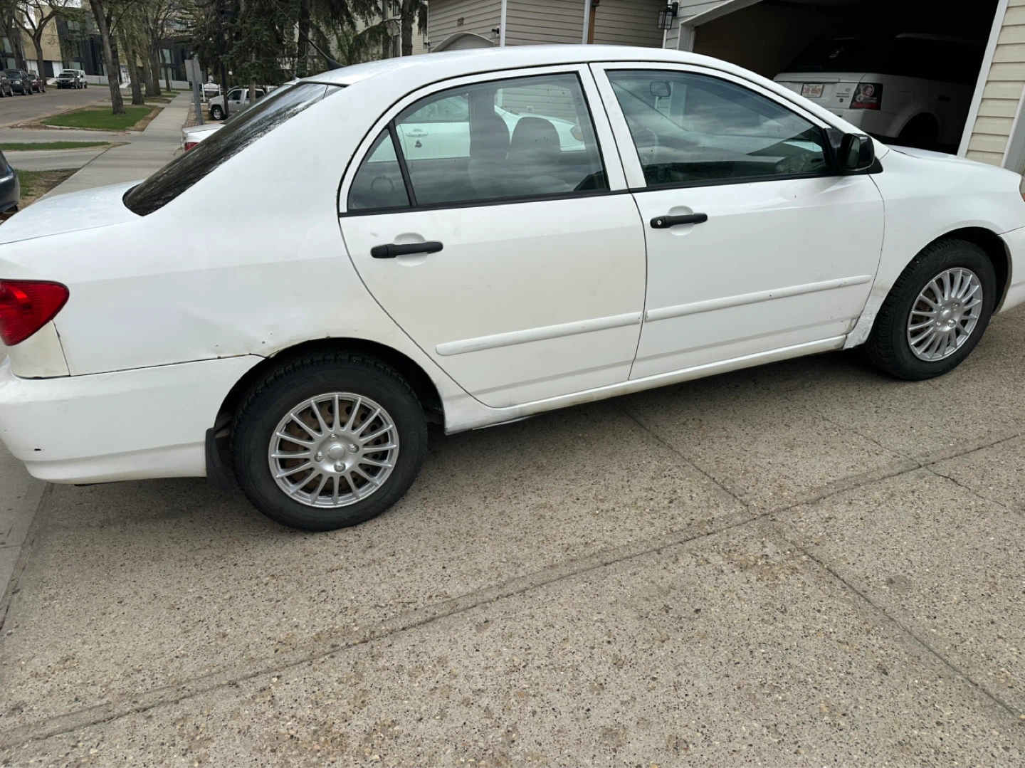White Toyota Corolla Sedan 2008 Rebuilt status . - photo 2