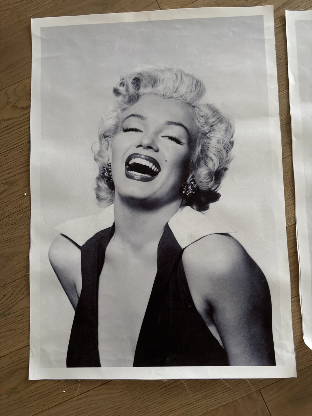 Marilyn Monroe Black and White Prints on canvas (Set of 3) - photo 3