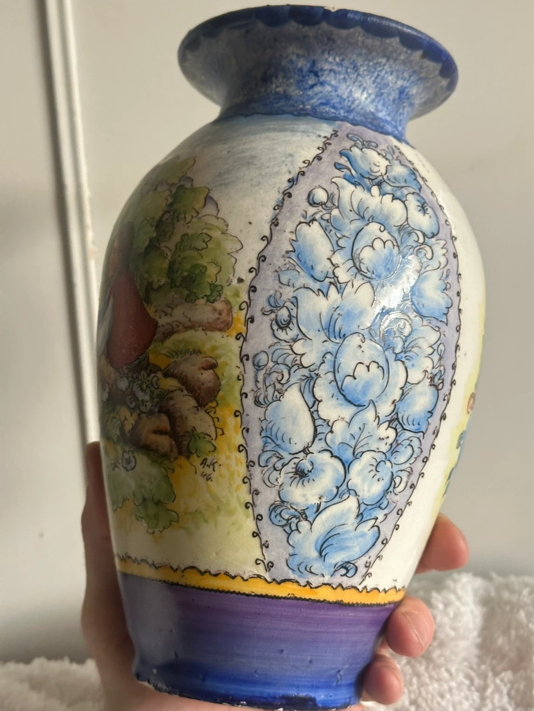 hand painted Valašsko ceramic  vase - photo 2