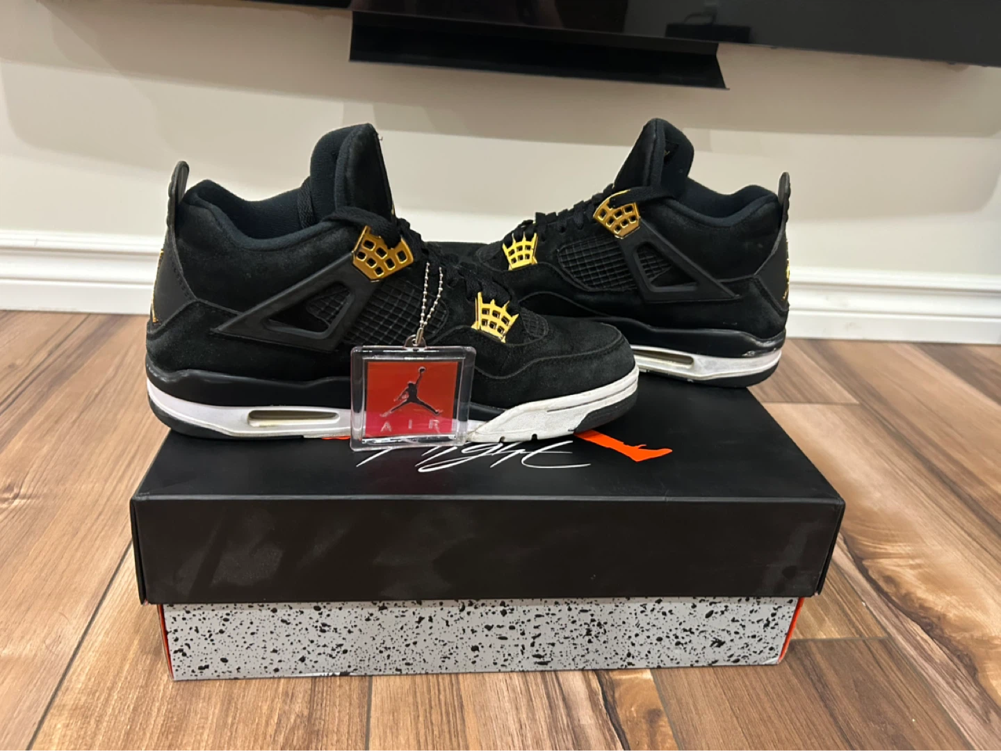 Air Jordan 4 Retro Black Gold Sneakers - photo 4
