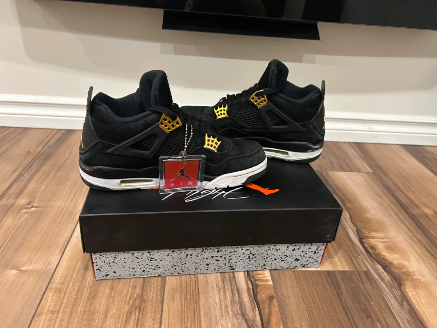 Air Jordan 4 Retro Black Gold Sneakers - photo 5