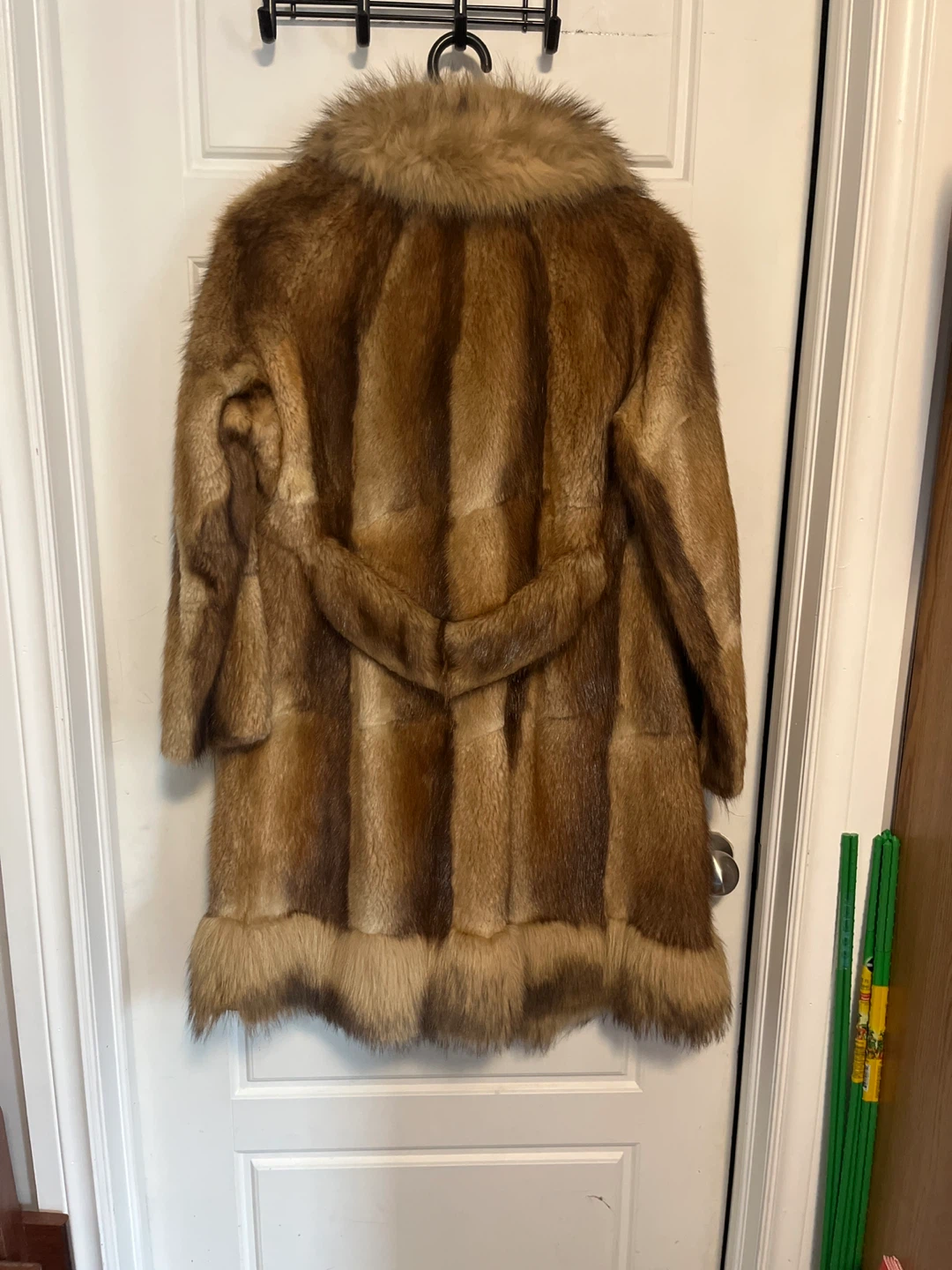 Eaton's Fur Salon Regal Coronet Fur Coat - photo 5