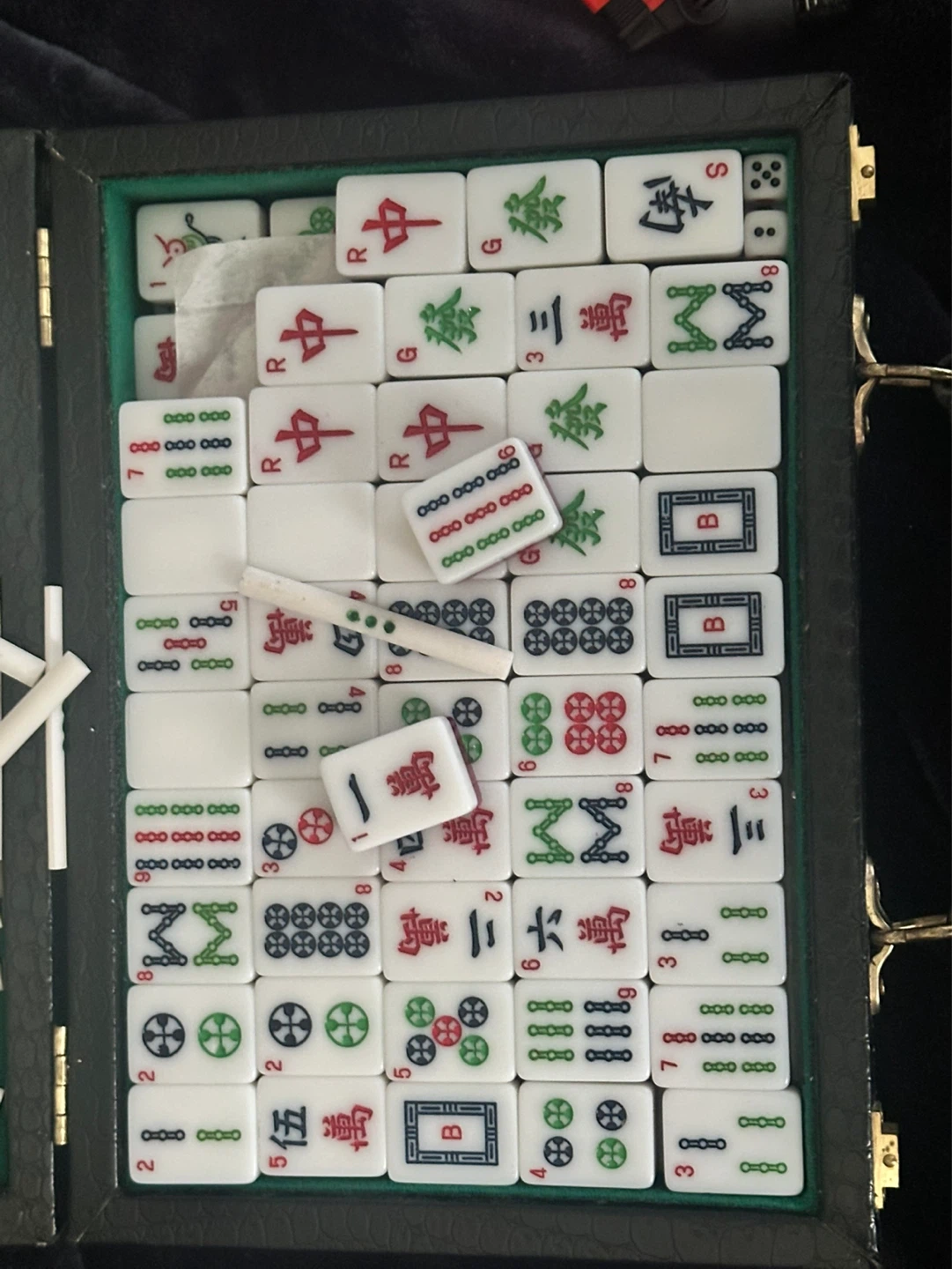 Mahjong game set 149 tiles plus more - photo 2