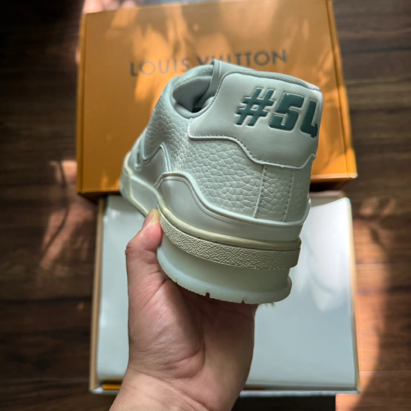 (260$)Louis Vuitton White Trainers- message me for prie - photo 3