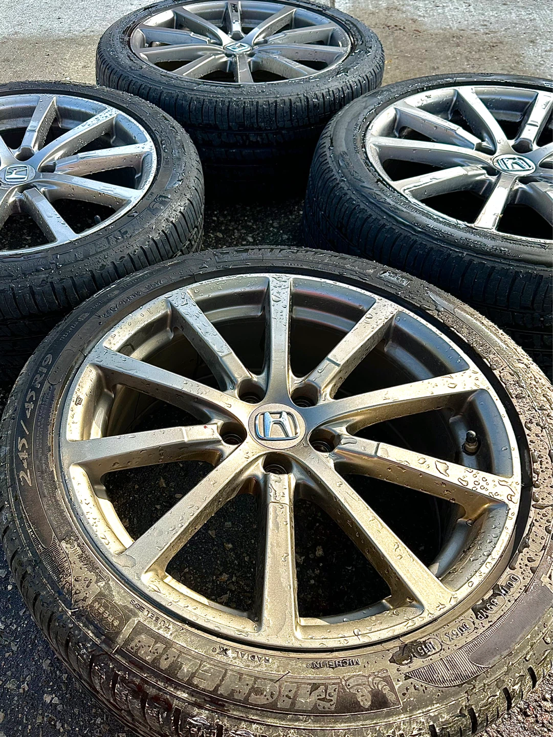 Honda Alloy Wheels with Michelin Tires - 245/45R19
