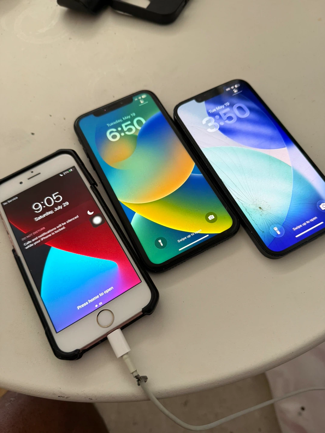 iPhone 14, iPhone XR, iPhone 6s