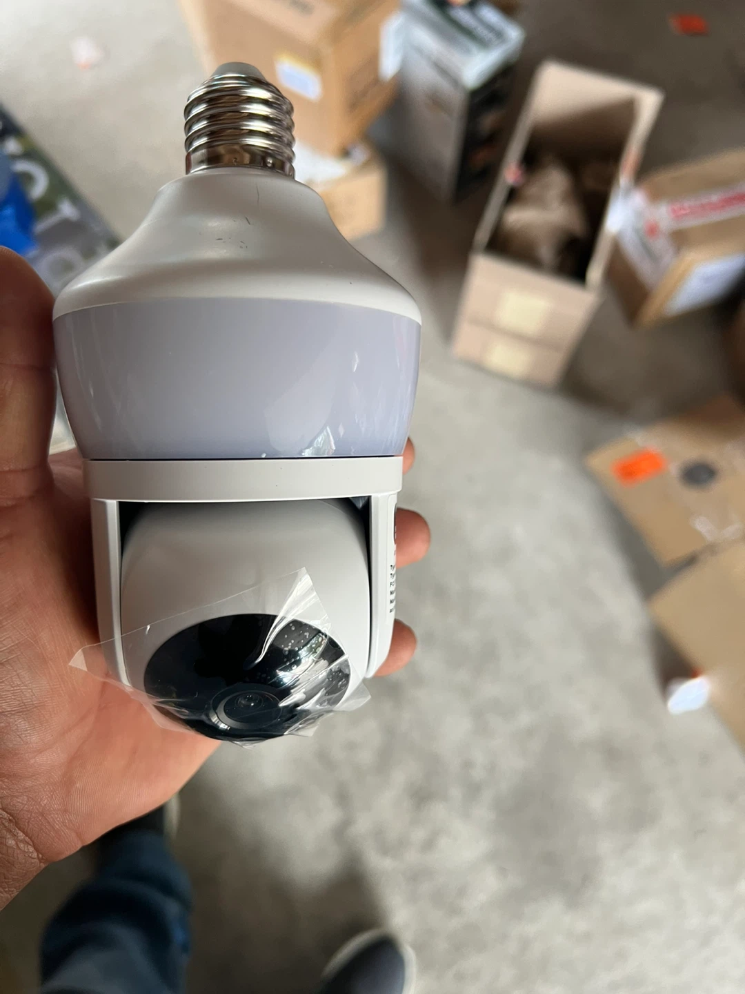 iSight Bulb Pro Wi-Fi Smart Camera & Light