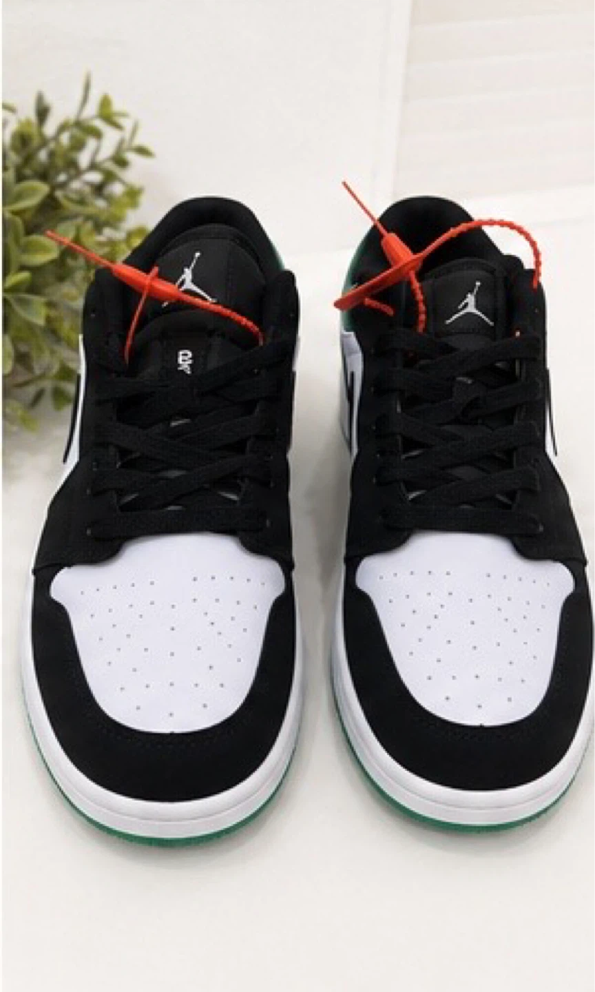 Air Jordan 1 Low SE "Lucky Green" - photo 3