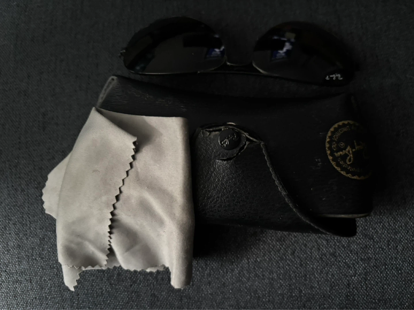 Ray-Ban Aviator Sunglasses with Case - photo 2