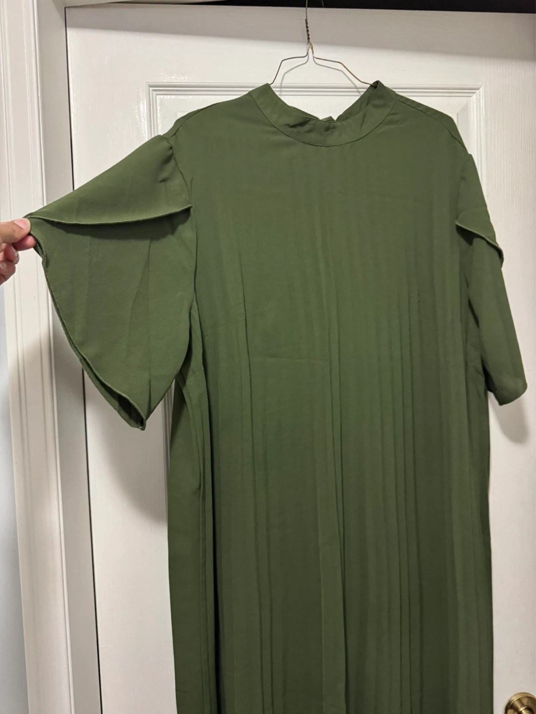 Olive Green Pleated Midi Dress with Tie Back size 3xl - photo 2