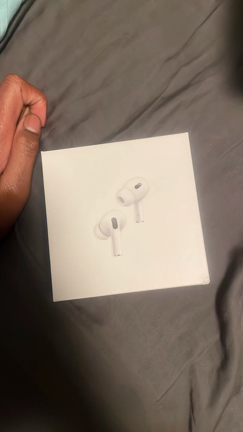 Apple AirPods Pro (2nd generation) with MagSafe Charging Case