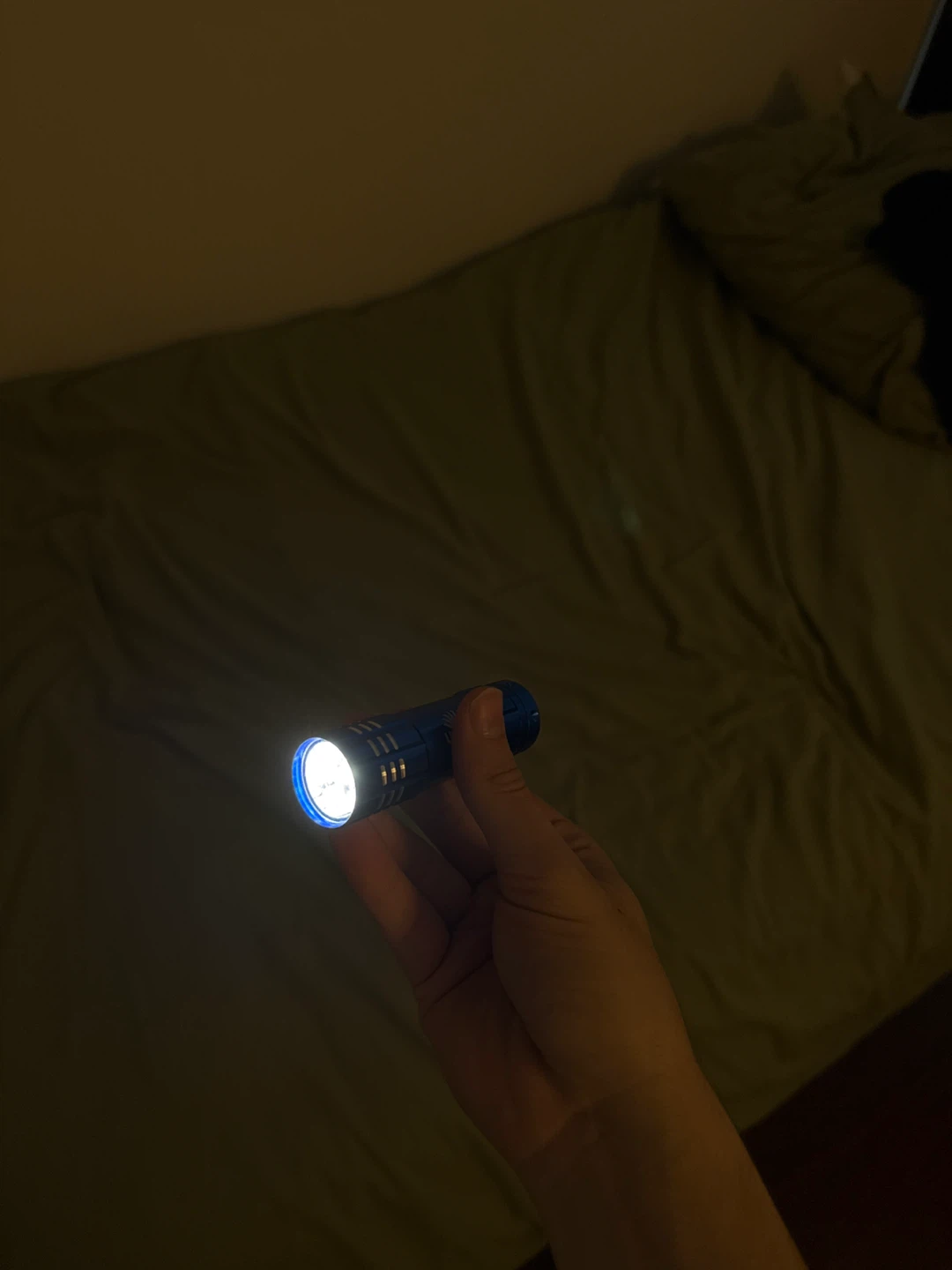 Blue LED Flashlight - photo 3