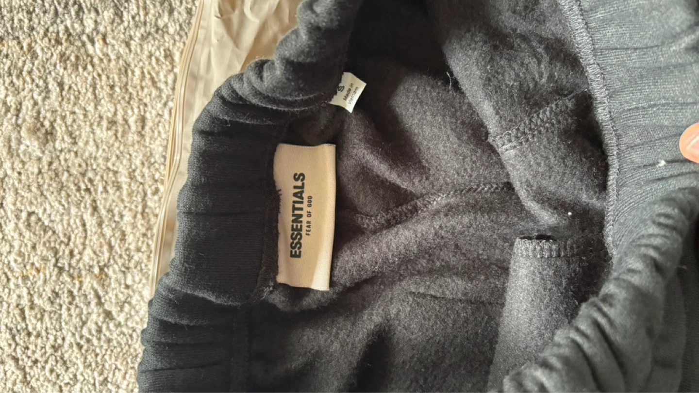 Essentials Black and Lightoat Shorts - photo 3