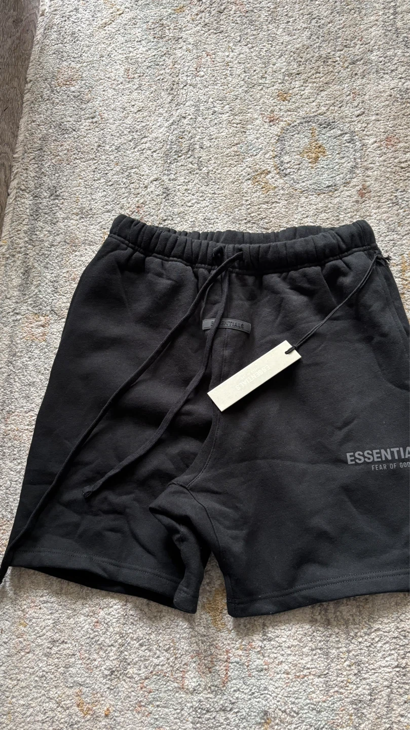 Essentials Black and Lightoat Shorts - photo 4