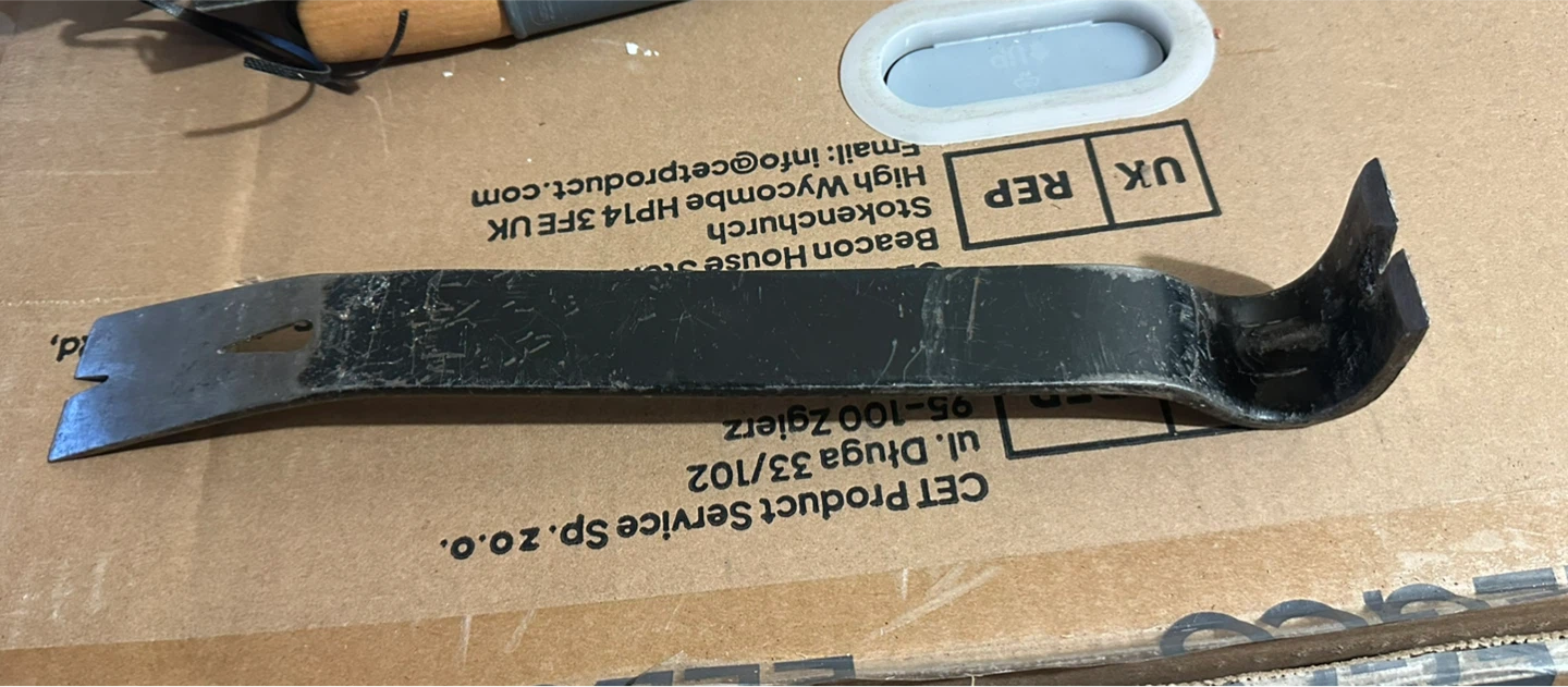 Heavy Duty Pry Bar